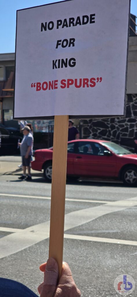 No parade for King "Bone Spurs"
