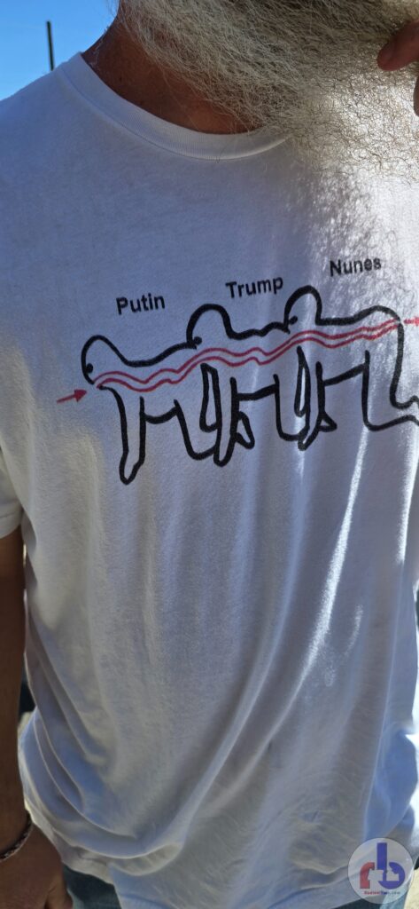 T-shirt of a Human Centipede of Putin - Trump - Nunes